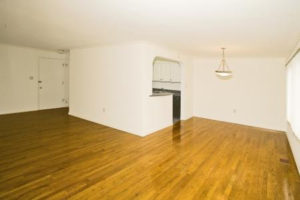Shaker Heights Apartment for Professionals